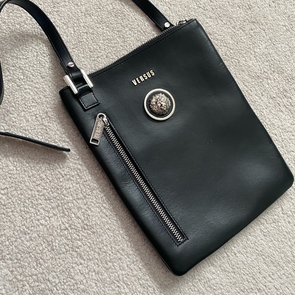 Versace icon leather crossbody for man - Picture 5 of 6